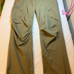 Under Armour Olive Cargo Pants
